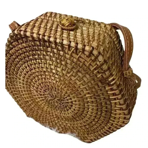 Rattan Crossbody Bag - Picture 6 of 9